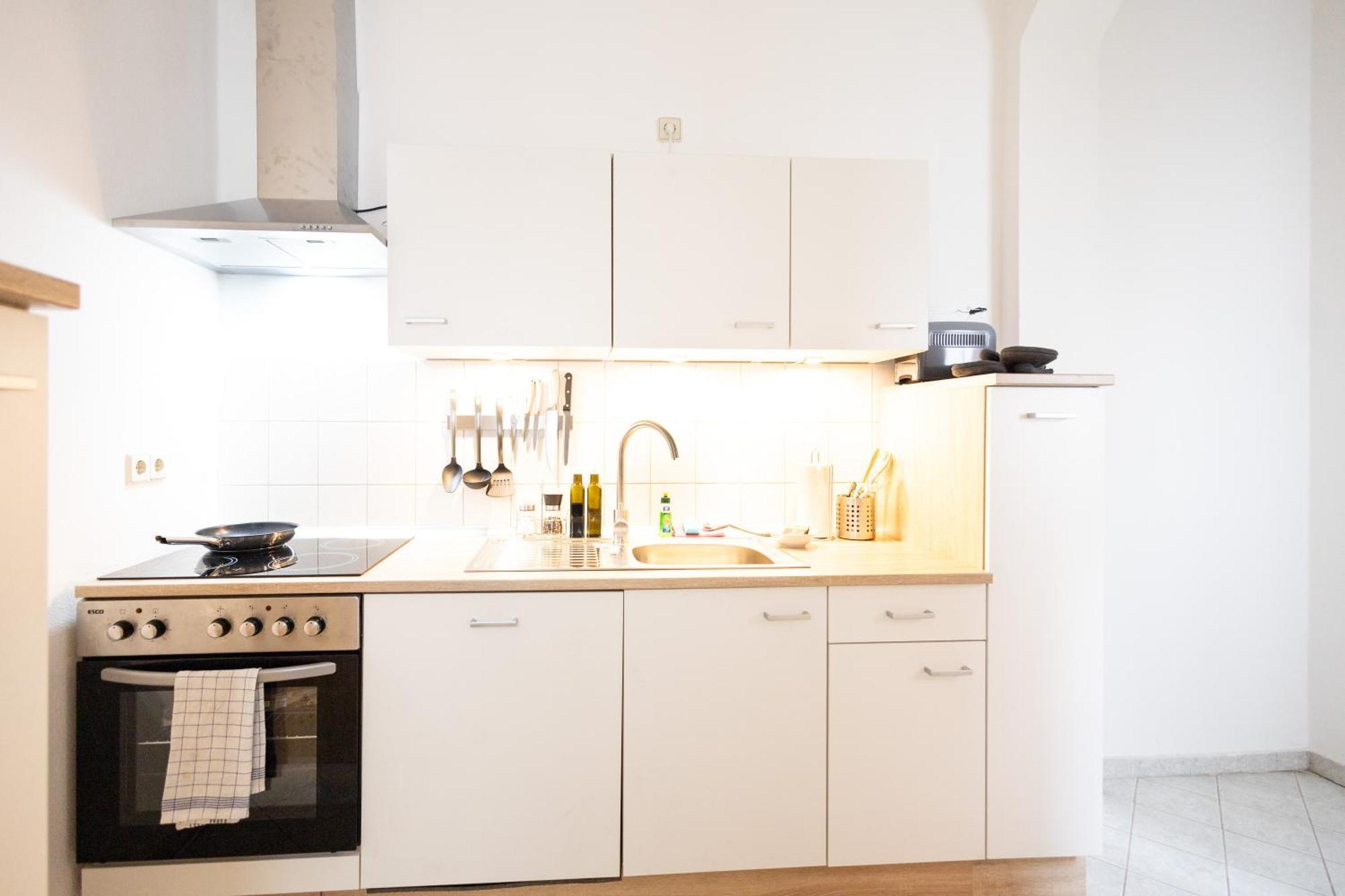Ko-Living Space An Der Oper - Street Art Design Apartments Halle  Extérieur photo