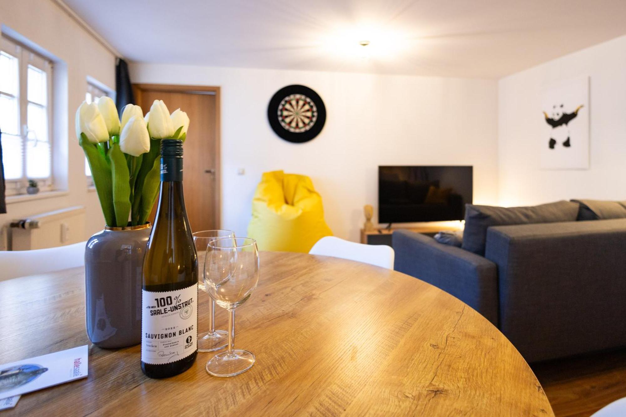 Ko-Living Space An Der Oper - Street Art Design Apartments Halle  Extérieur photo