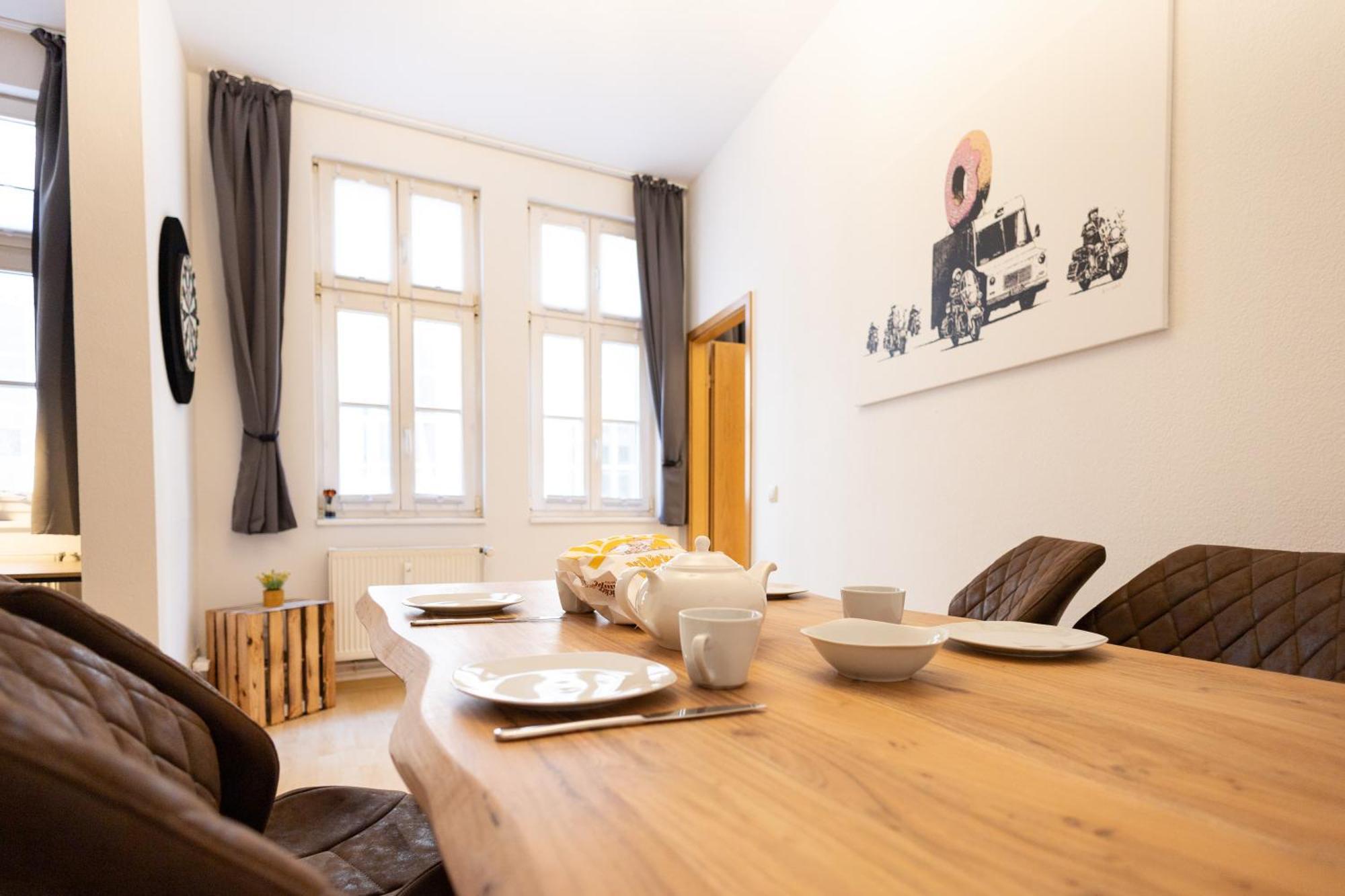 Ko-Living Space An Der Oper - Street Art Design Apartments Halle  Extérieur photo