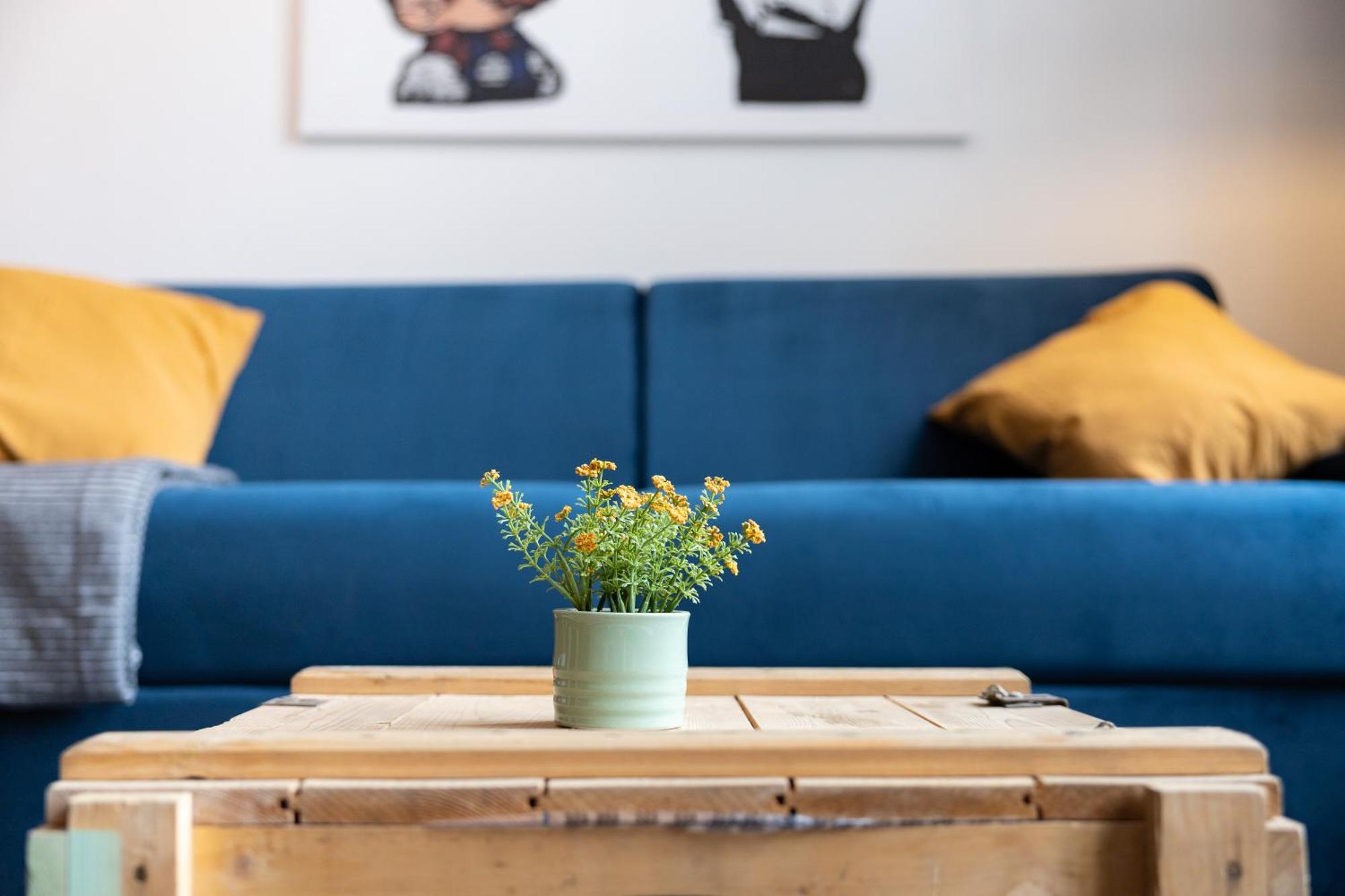 Ko-Living Space An Der Oper - Street Art Design Apartments Halle  Extérieur photo